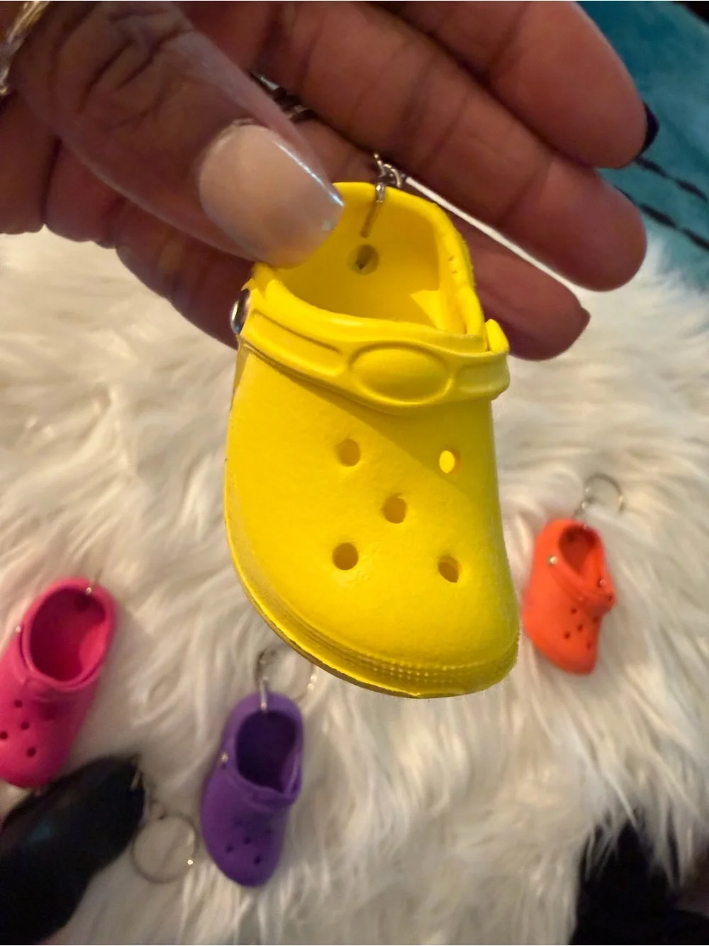 (4-Left)  NWOT (Various) Mini Clog Keychain Charms in Multiple Colors - Picture 5 of 10